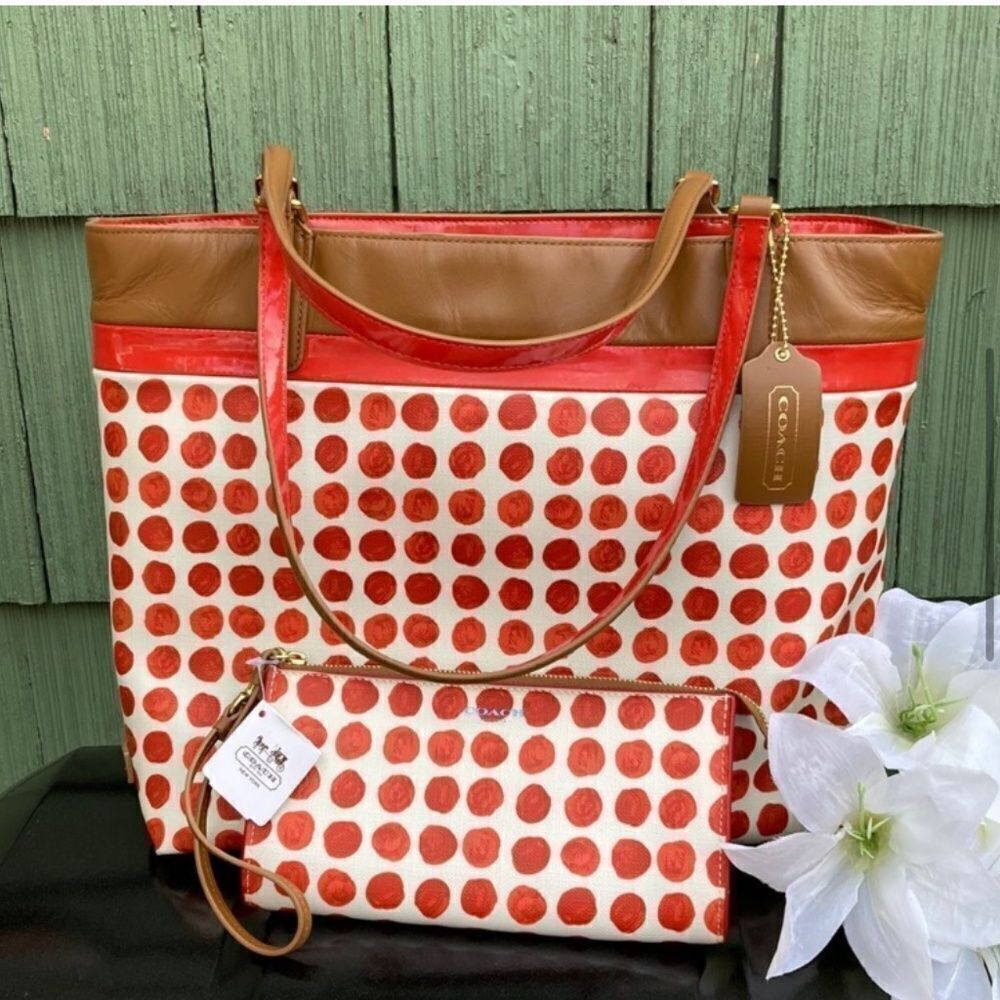 Coach Vintage Retro Tote & Wallet Wristlet 2-Piece Set